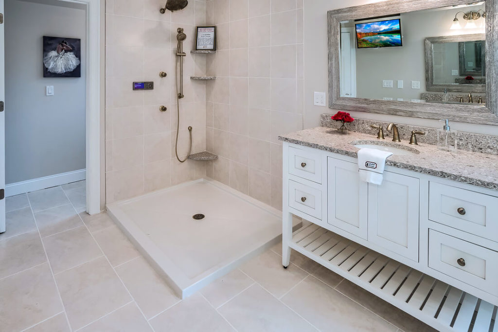 Detail view of bathroom vanity in optional white installed by Viking Kitchens at Gledhill Estates.